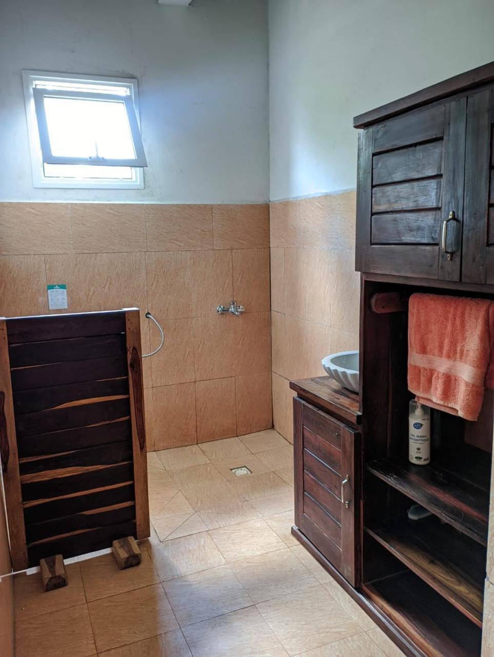 La Maison D'Hote De La Foret Retrouvee Mahajanga Exteriér fotografie
